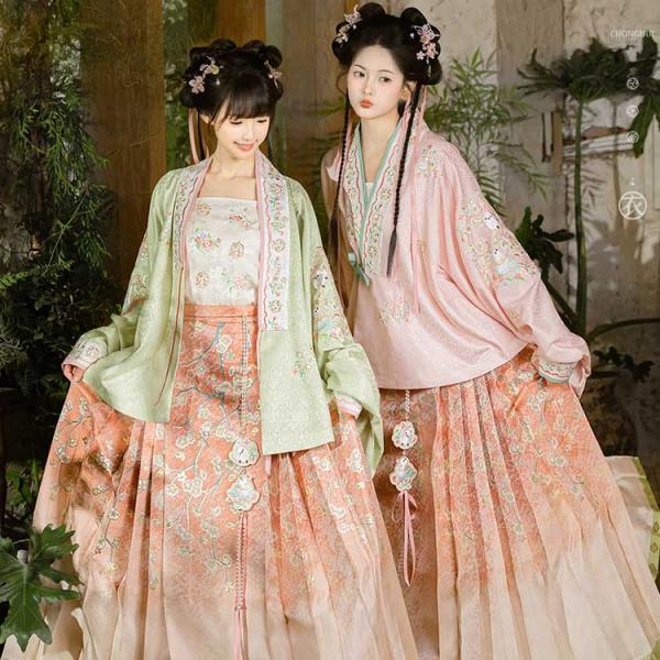 明制刺繍レディース漢服 【重回汉唐暗香浮梦】