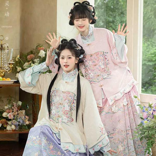 明制刺繍レディース漢服 【重回汉唐风铃悠悠】