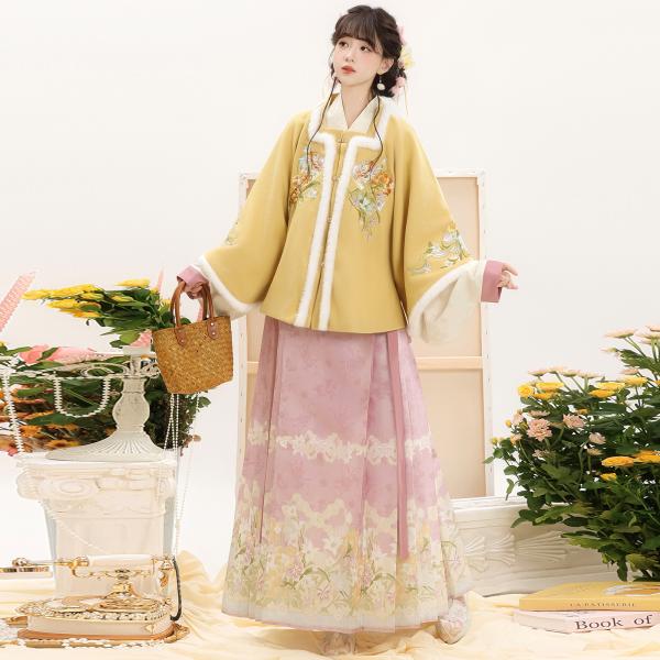 刺繍漢服 レディース　玉术【暖玉】