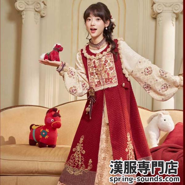 刺繍レディース漢服　[十三余--赤马宝相]