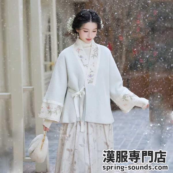 明制レディース漢服　　一衿香 清水溪