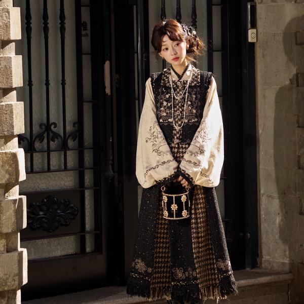 レディース漢服　十三余[金墨松烟]