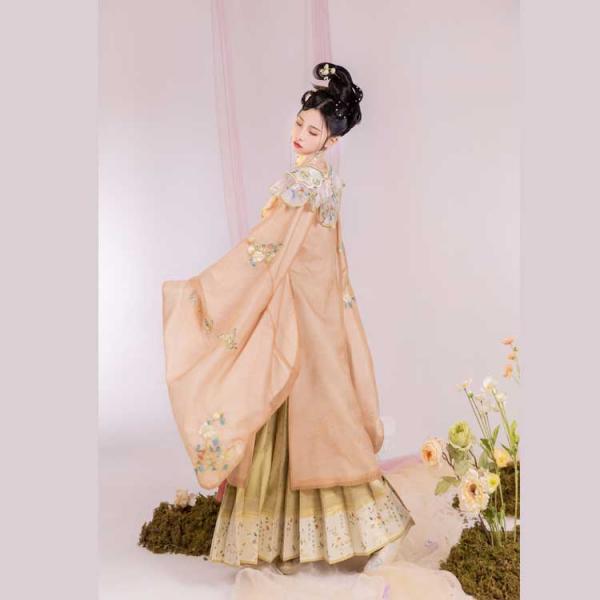 明制刺繍漢服 3点セット【野有蔓草】