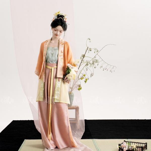 4点セット 宋制漢服 レディース漢服 【橙黄好景】