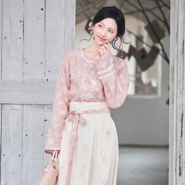 炒色（いためいろ）剪花（くりぬき柄）丸襟トップス & プリント ゴム入りスカート 漢風　十三余[粉黛]