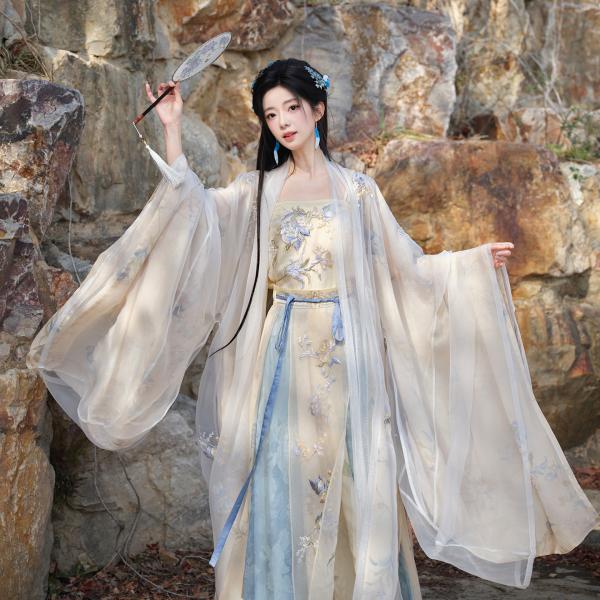 刺繍漢服 十三余×月鳞绮纪コラボ 陳都霊と同じデザイン