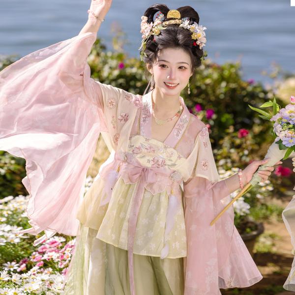 花柄刺繍漢服　唐制漢服　远山乔【草长鹦飞】