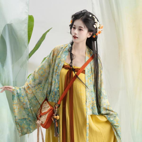 漢服復元・唐制　山迟【晴柚】