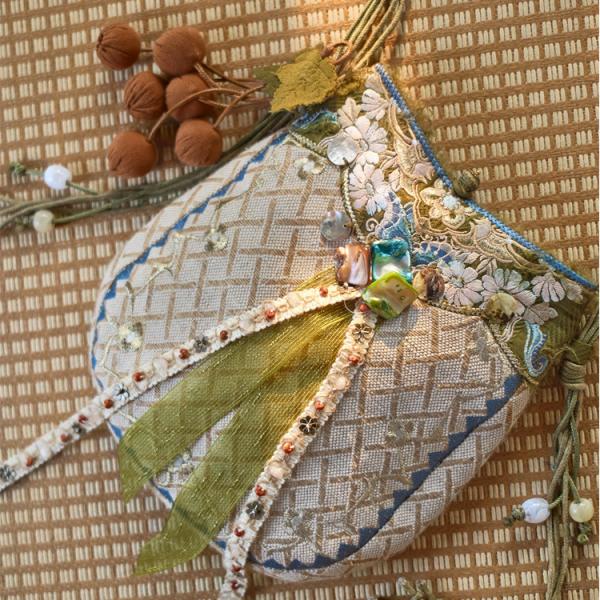 刺繍バッグ